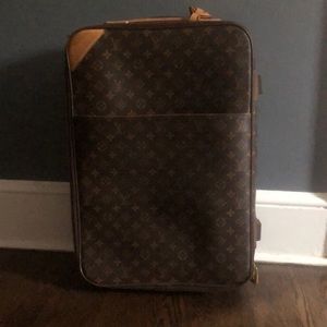 Louis Vuitton vintage 21" wheeled carry-on